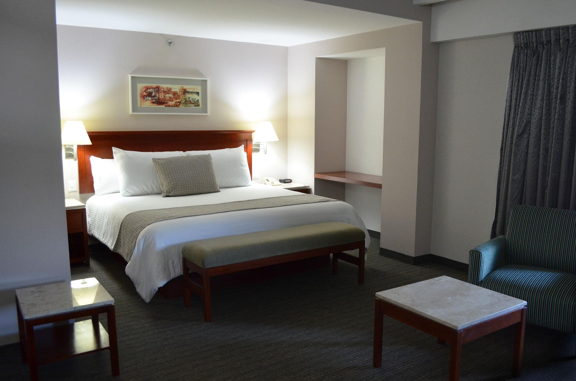 Casa Inn Business Hotel Celaya Экстерьер фото